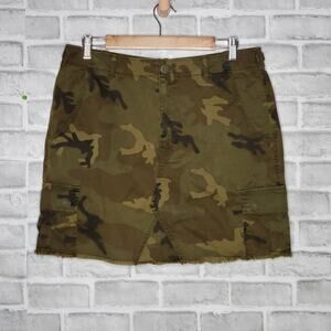 Sanctuary Standard Surplus Green Camo Mini Skirt, size 31